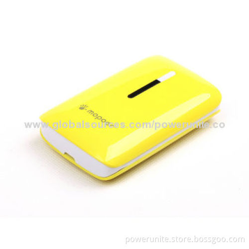 High-end, Universal Portable Charger with 6,600mAh Capacity, LED Torch, Sized 101*65*27mm